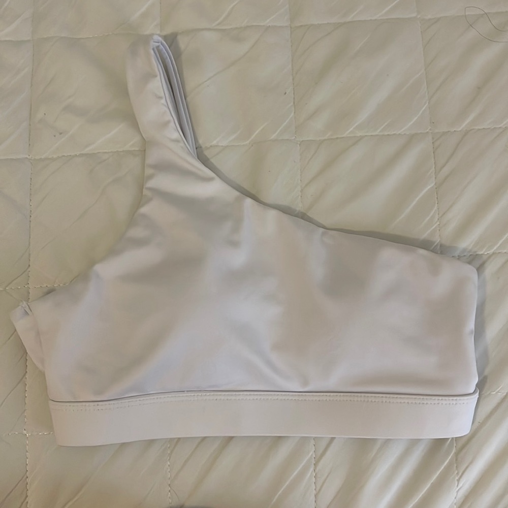 Shein | One shoulder cut out back sports bra